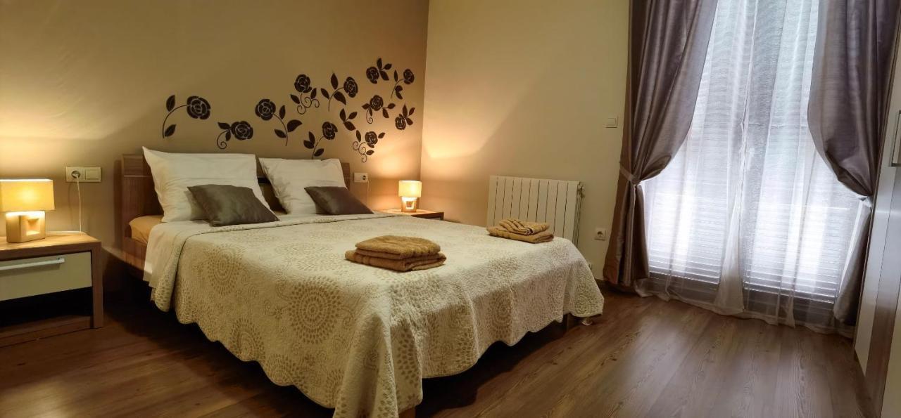 Apartments Fantazija โรวีน ภายนอก รูปภาพ