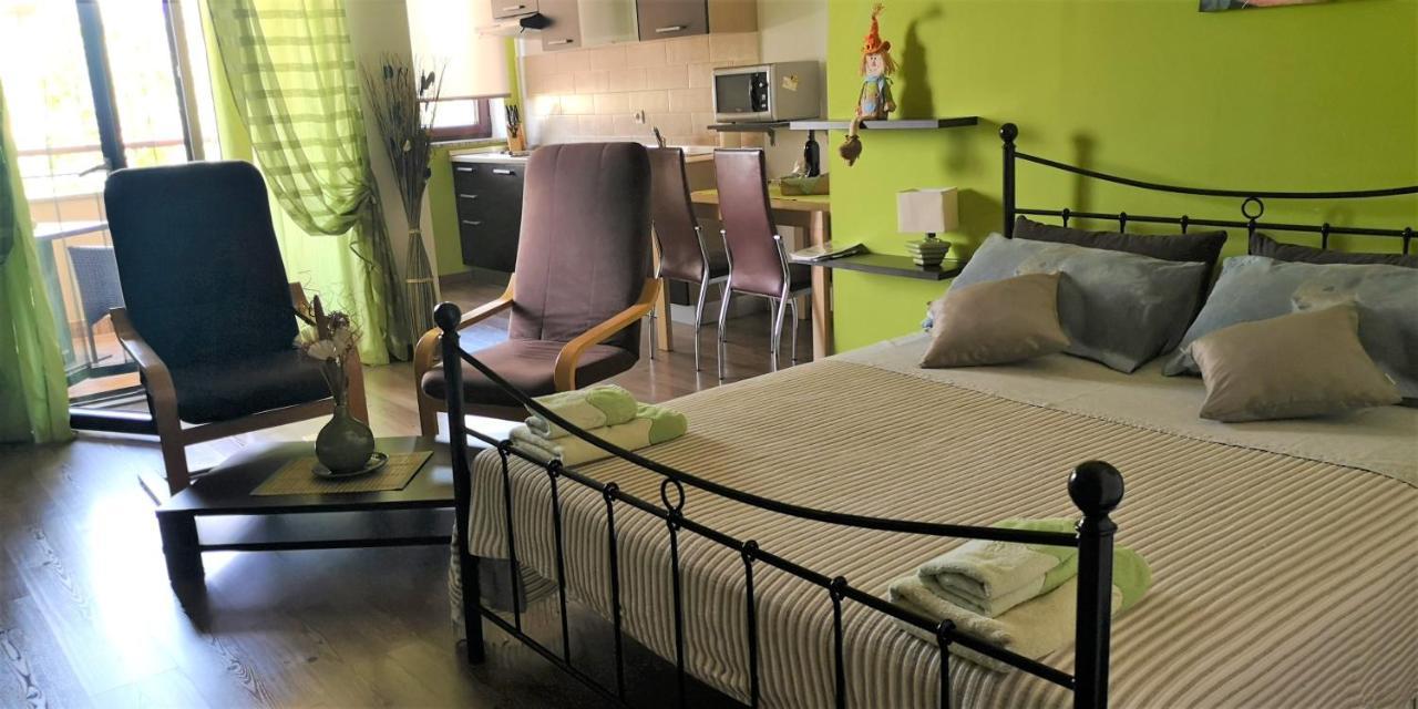 Apartments Fantazija โรวีน ภายนอก รูปภาพ