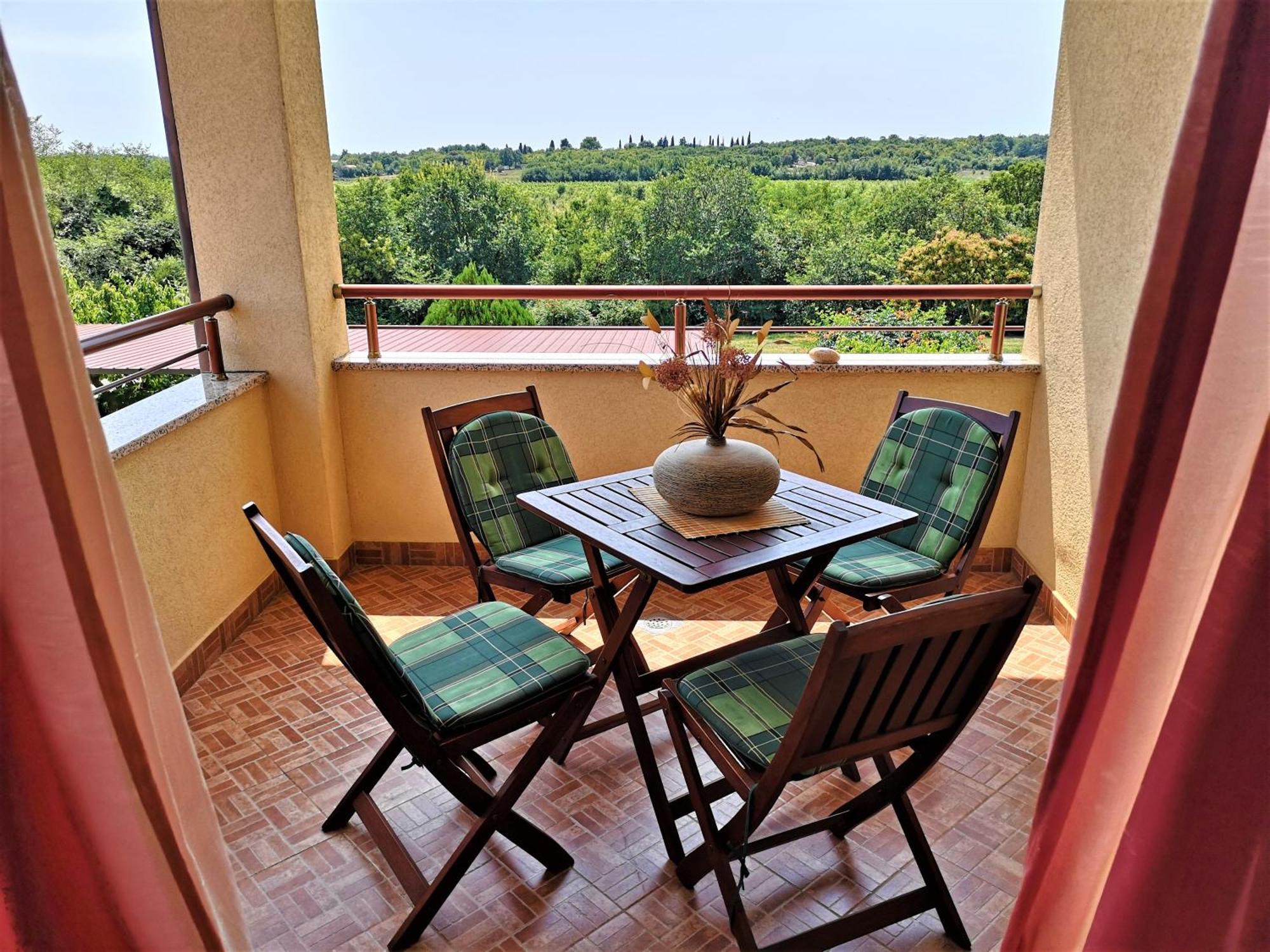 Apartments Fantazija โรวีน ภายนอก รูปภาพ