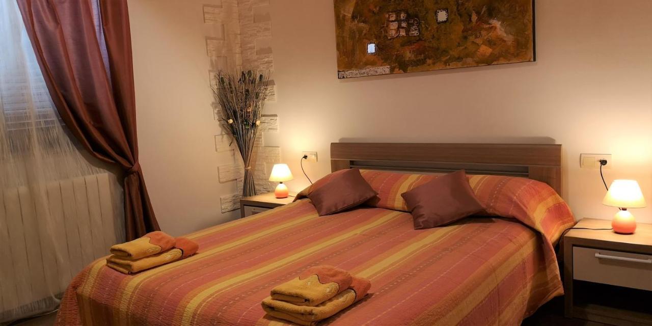Apartments Fantazija โรวีน ภายนอก รูปภาพ