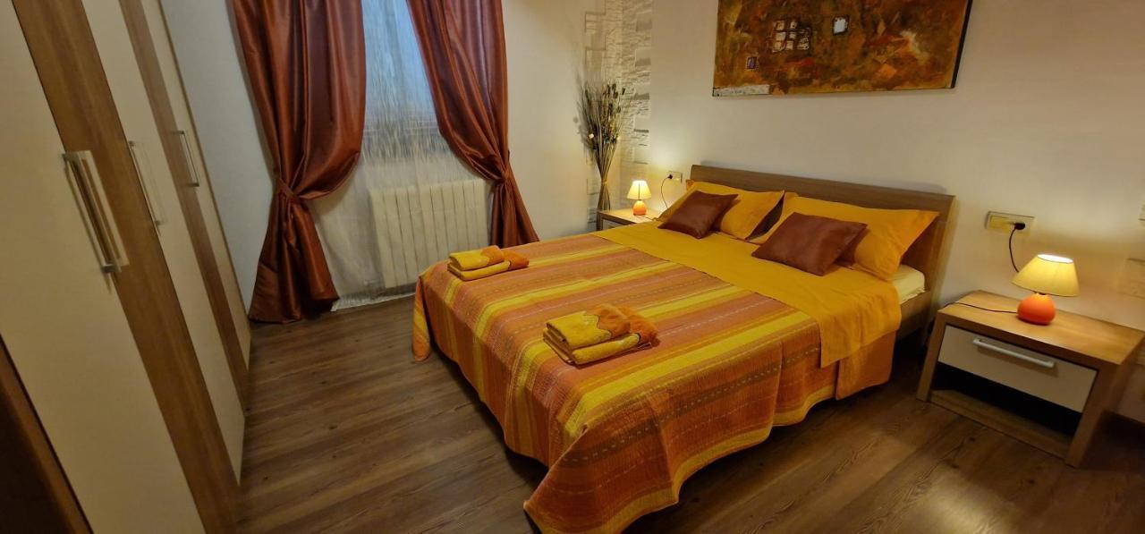 Apartments Fantazija โรวีน ภายนอก รูปภาพ
