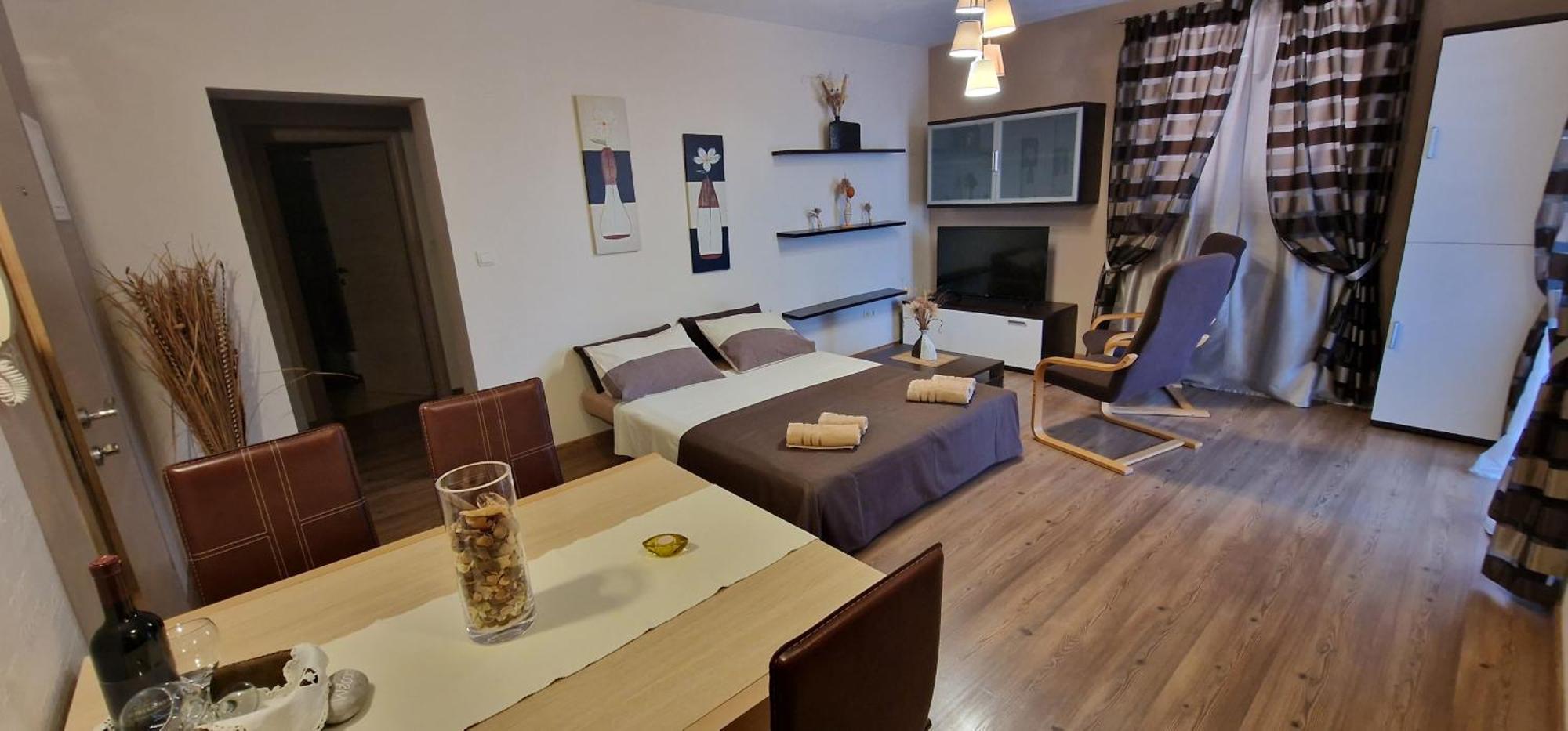 Apartments Fantazija โรวีน ภายนอก รูปภาพ